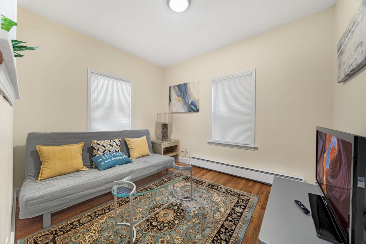 Newly Renovated 2Br1Ba Apt At The Boston City Екстер'єр фото